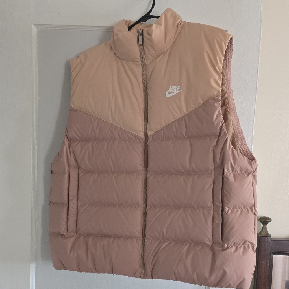 Nike Women's Beige and Pink Puffer Vest